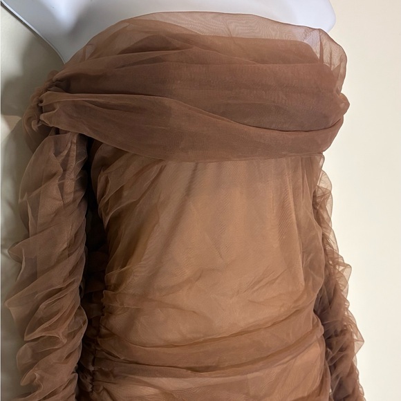House of CB Anais Chestnut Tulle Ruched Off Shoulder Ruched Dress Medium - Picture 9 of 15